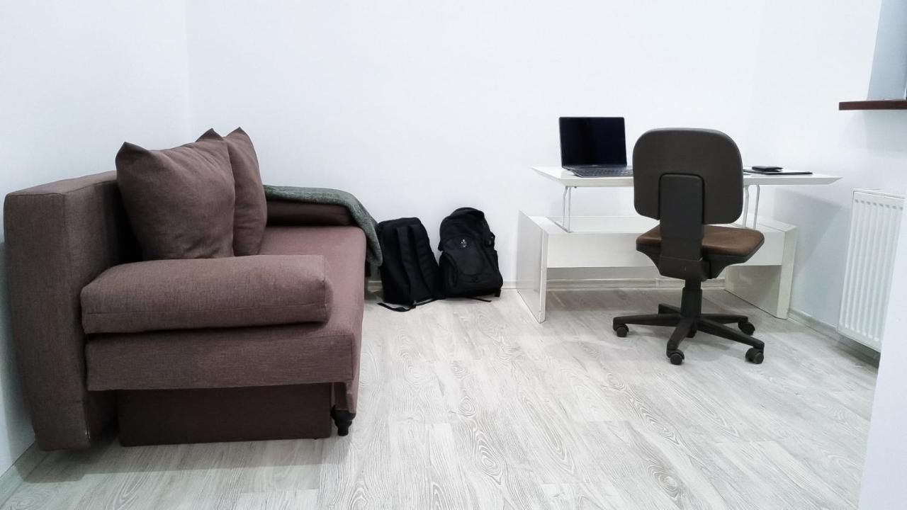 Simi Central Apartment 오라데아 외부 사진